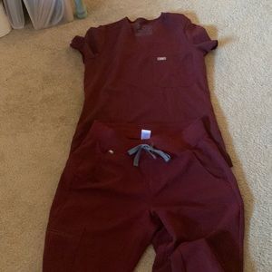 Burgundy figs scrubs small regular joggers and xxs caterina top.